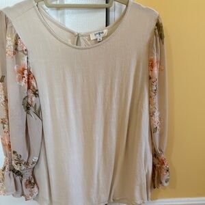 Umgee Cream Ruffled 3/4 Sleeve Blouse